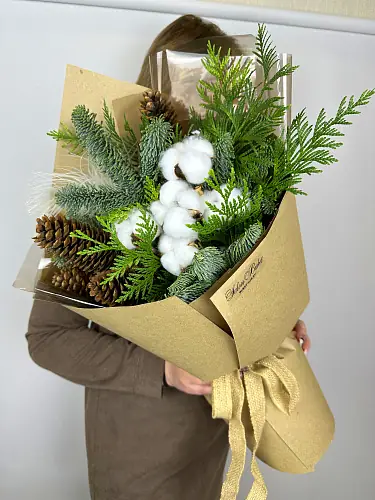 На фото №3 Букет новогодний с хлопком и нобилисом