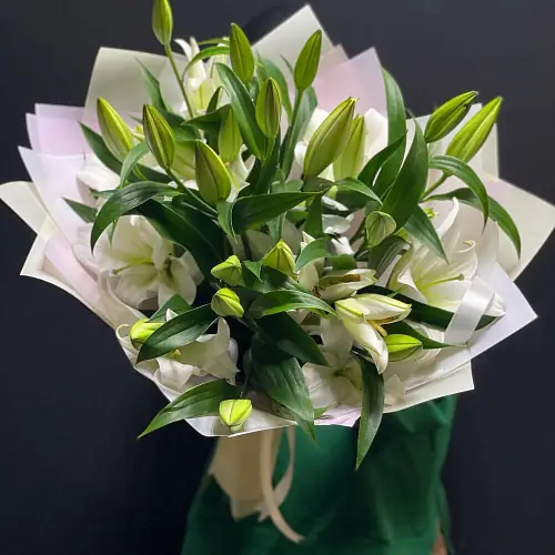 Букет из 9 Лилий в упаковке
