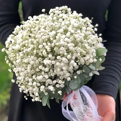 На фото №3 Гипсофила с эвкалиптом для невесты