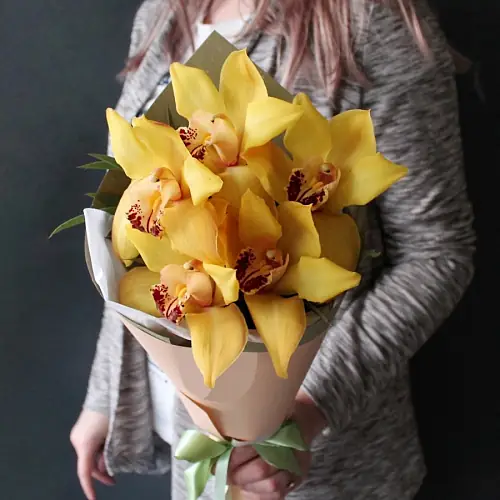 5 Желтых Орхидей в упаковке 