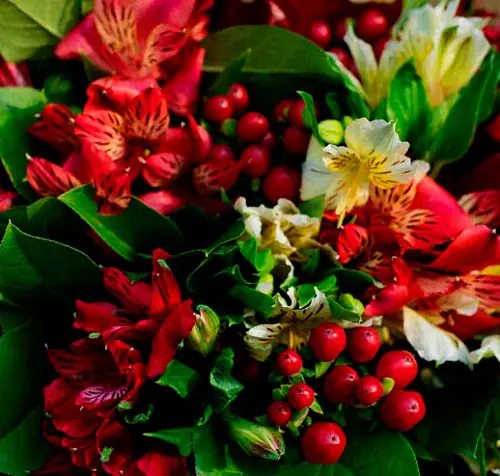 На фото №3 Букет "Краски осени"