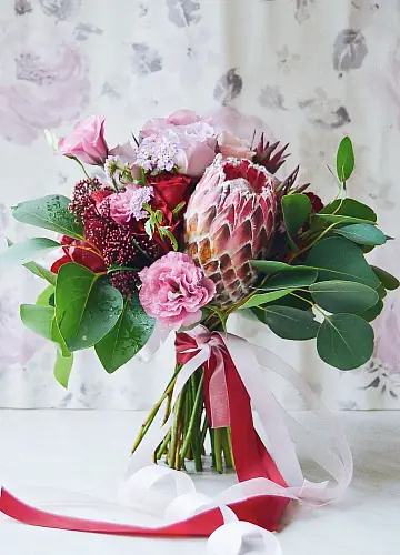 Букет невесты с протеей 