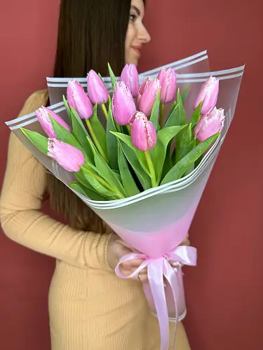 Букет живых цветов из 11 тюльпанов