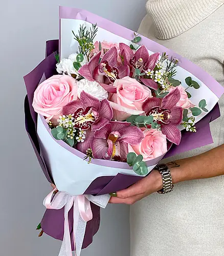 На фото №2 Букет "Чувственный закат"