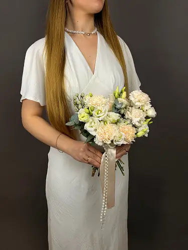 На фото №3 Композиция 035