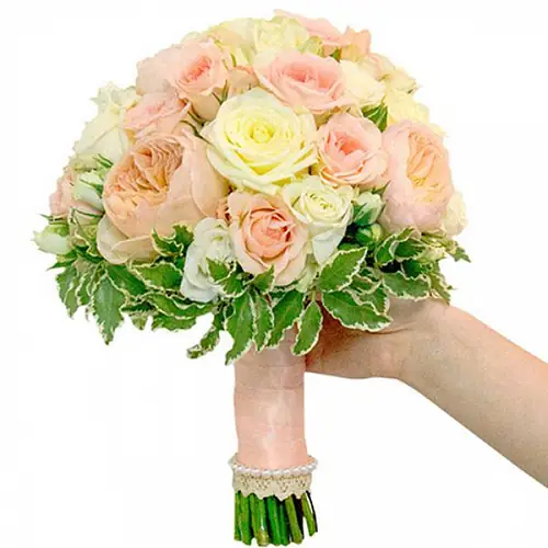 Букет невесты с пионовидными розами