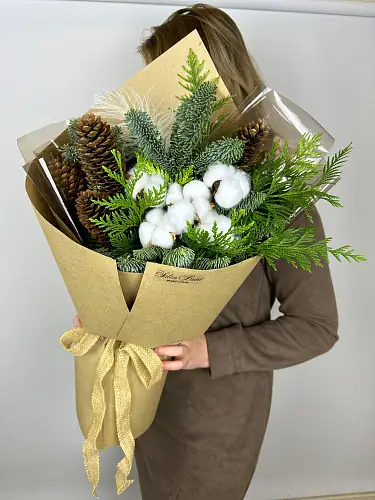 Букет новогодний с хлопком и нобилисом
