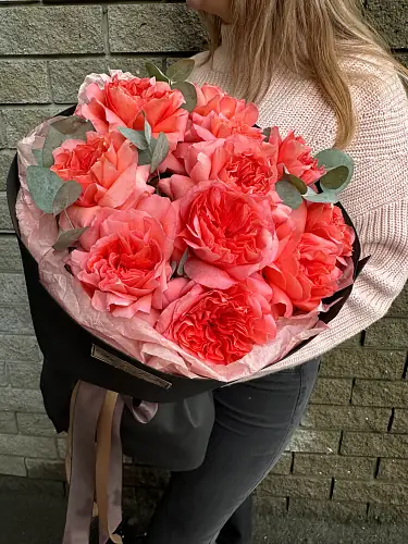 На фото №4 Роза Пионовидная 11 шт