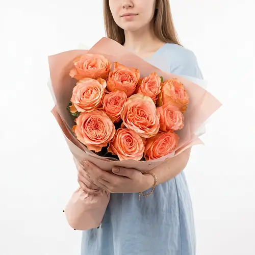 11 оранжевых роз