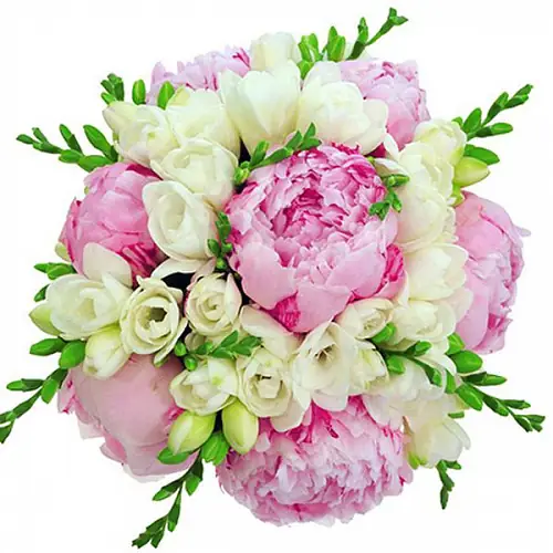 Свадебный букет из пионов и фрезий